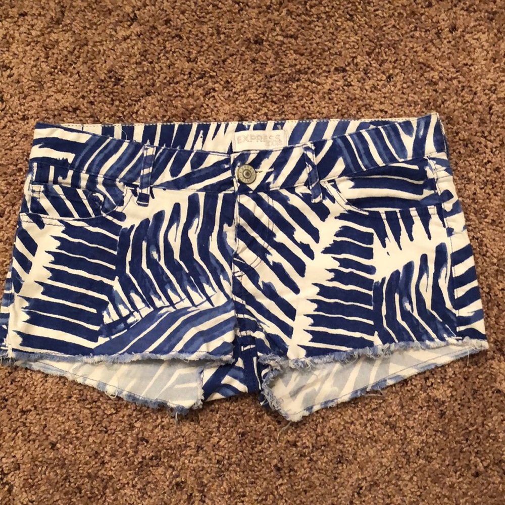 Express Shorts